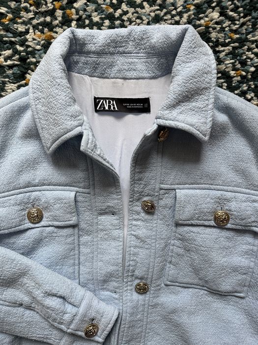 Синьо яке на Зара