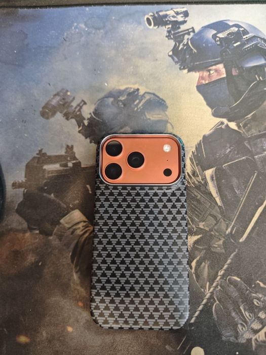 Продаю айфон 17Pro 512г
