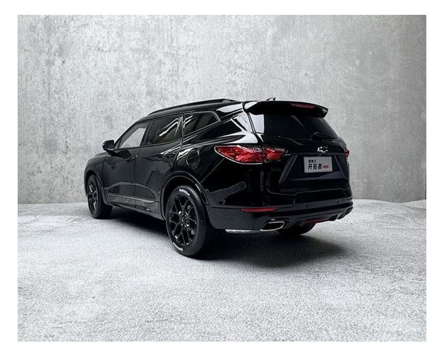 Chevrolet Blazer в масштабе 1:18