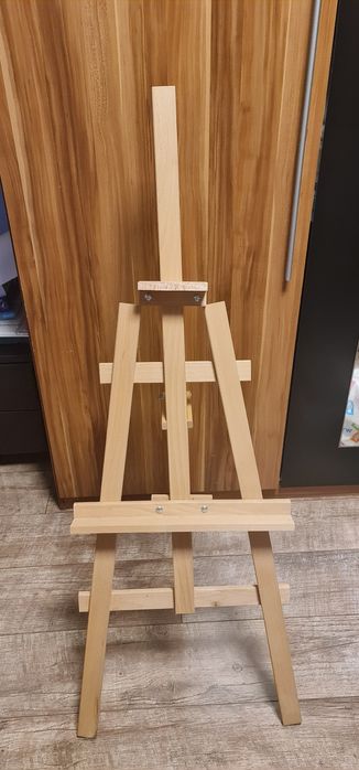 Два 122см дървени статива