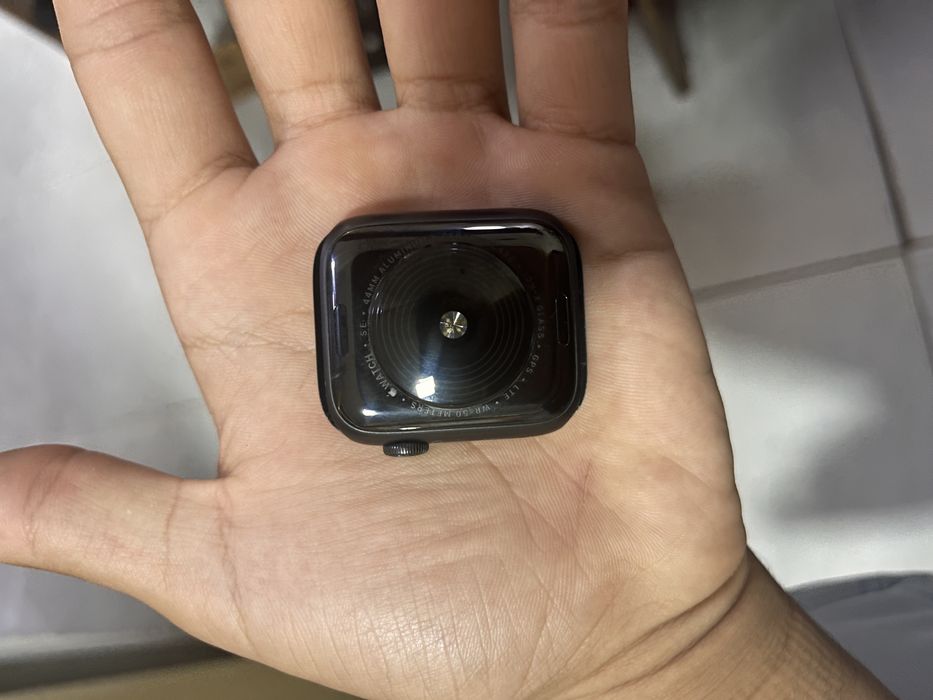 Apple Watch SE 44 MM 86% ёмкости