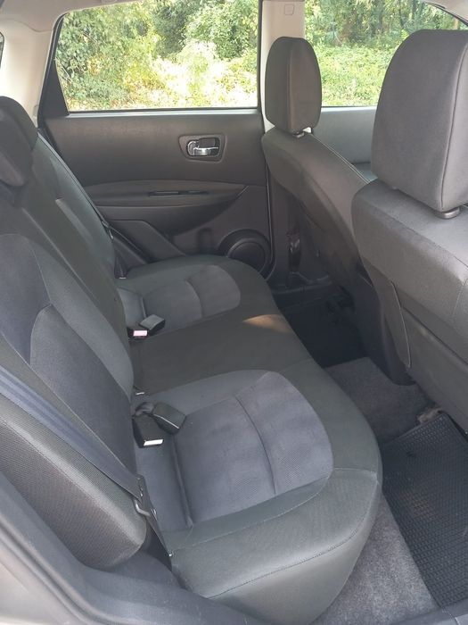 Vând Nissan Qashqai / 1.5DCI ,euro 5 / 6+1 trepte / an 2012