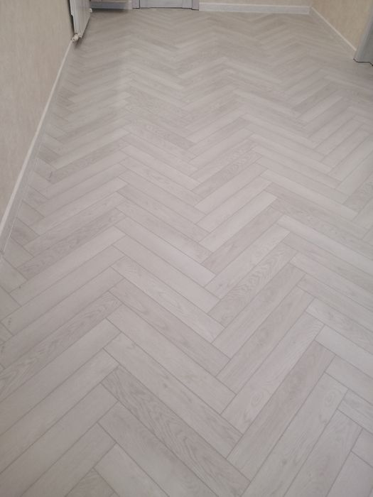 Укладка ламинат, кварцвенил.