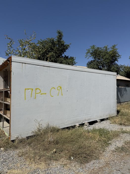 Фургон от фуры 6.6 × 2.6 × 2.8 м