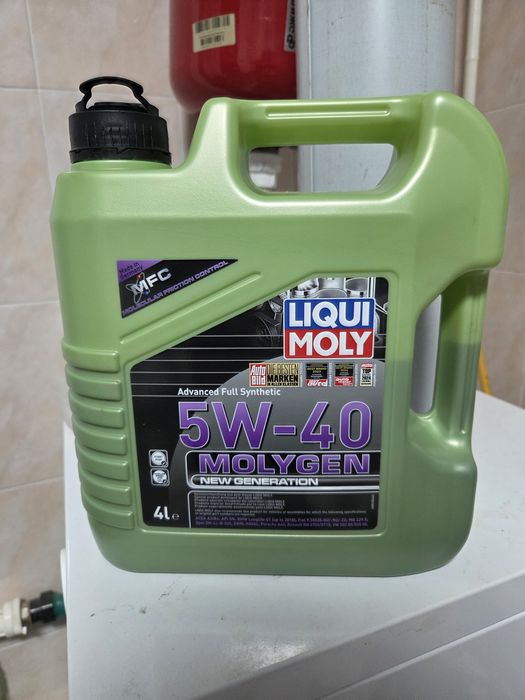 Продам масло моторное 5W-40