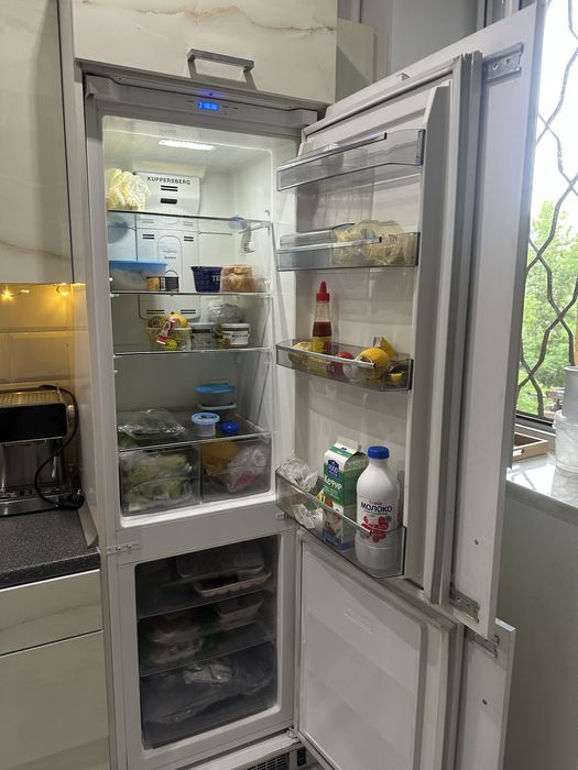 Продам холодильник kuppersberg
