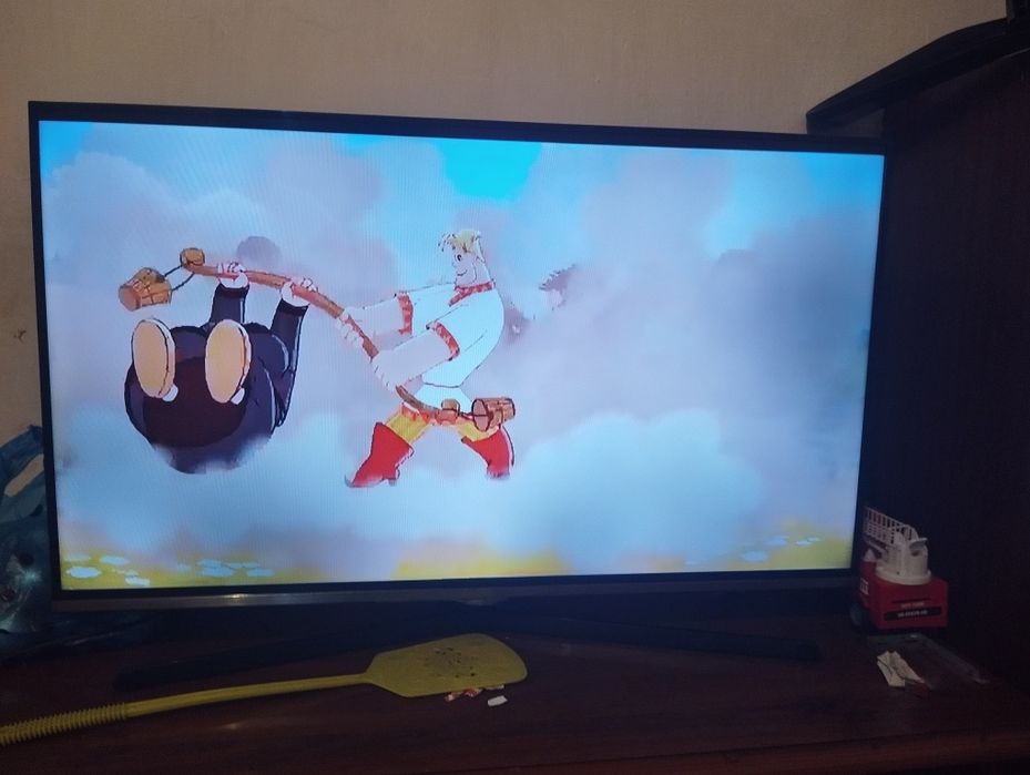 Продам Смарт телевизоры и простые Жк