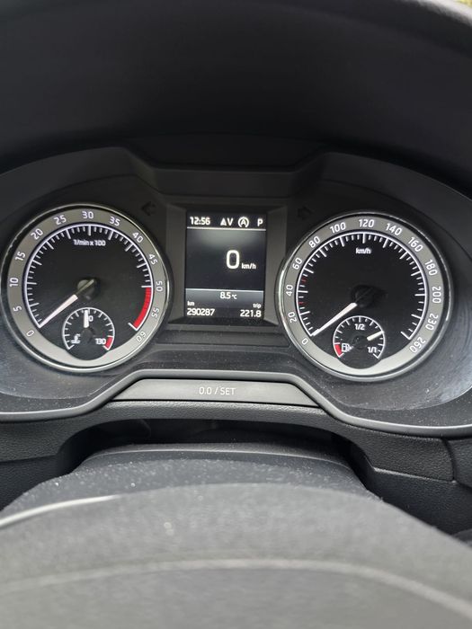 Cesionez Firma Taxi SRL cu Skoda Octavia