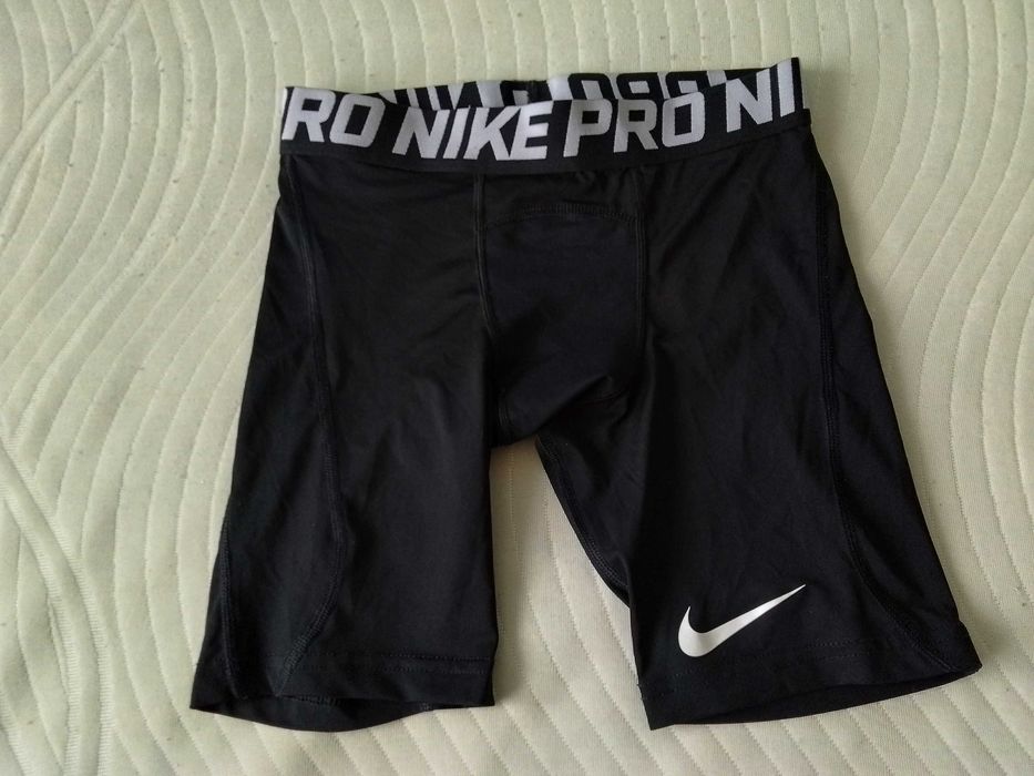 Nike Pro Cool Compression детски къси панталони (137-147 cm)