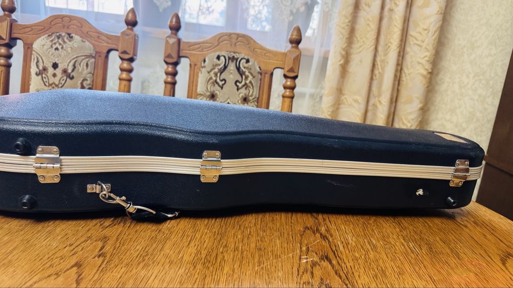 Продам полумастеровую скрипку ямаха