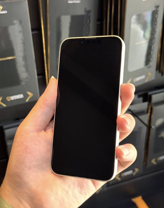 Продам Айфон 14 128гб