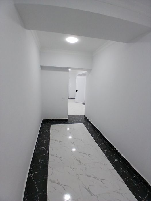 Продается нежылое помещение на цокольном этаже в районе Мирзо-Улугбек