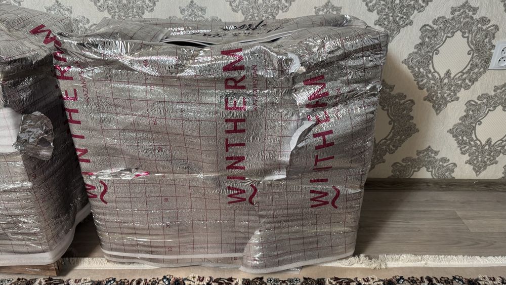 Продам стол книжку