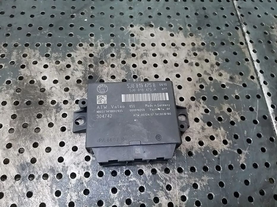 Modul senzori parcare skoda superb 2 3t facelift 5j0919475b