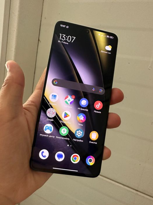 Poco f6 12/512gb