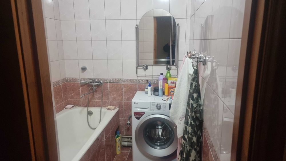 Продам 5 ком.кв.Куйлюк 5 3 этаж 47школа.