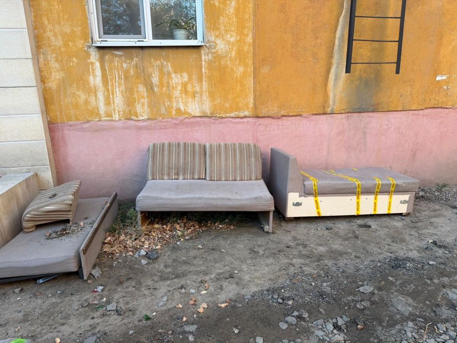 Отдам даром Диван угловой
