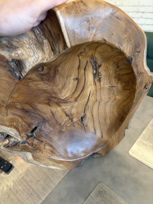 Дървена купа от тиково дърво