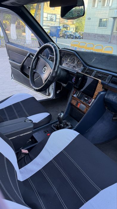 Продам Mercedes-Benz W124, 1990 г
