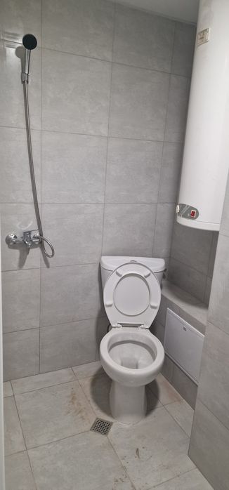 Отдава се студио(стая) под наем