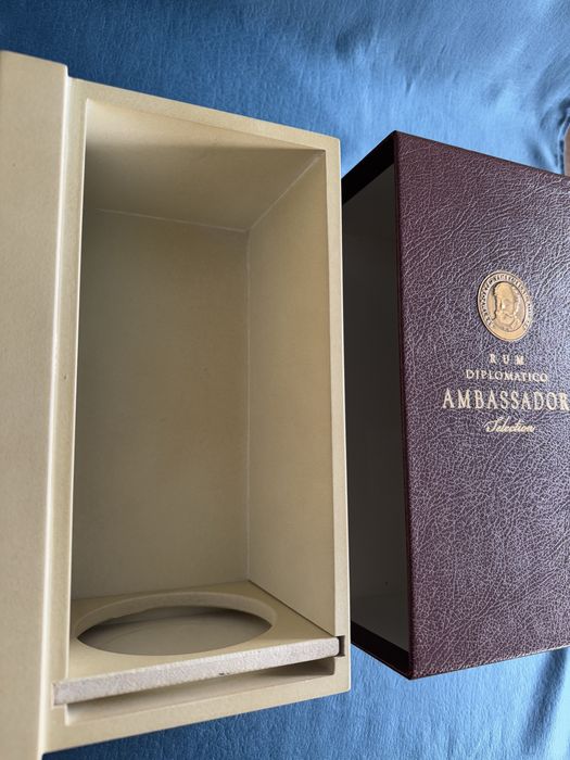Кутия от Ром Дипломатико Амбасадор , Diplomatico Ambassador