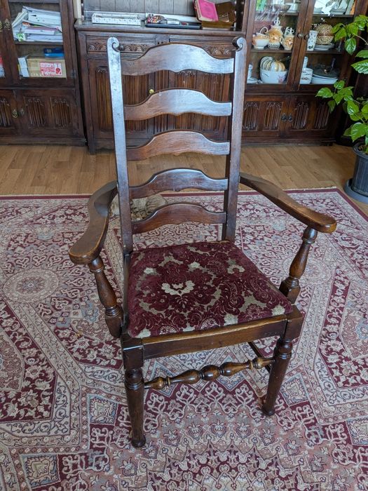 Мебель деревянная Румыния