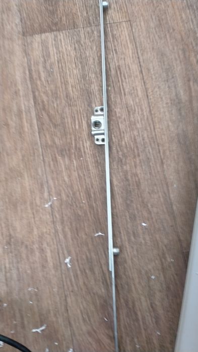 Шпингалет оконные