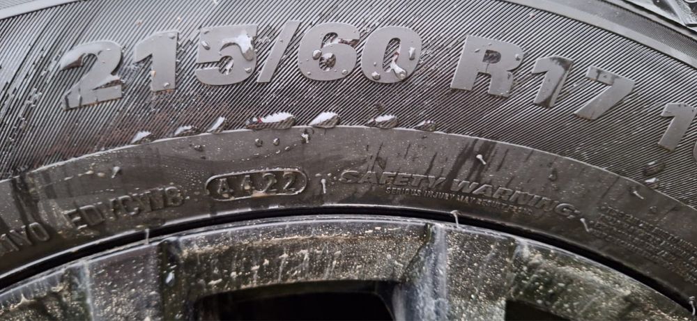 Vând Dacia duster prestige