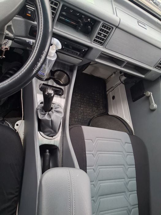 LABO Suroshni sotiladi