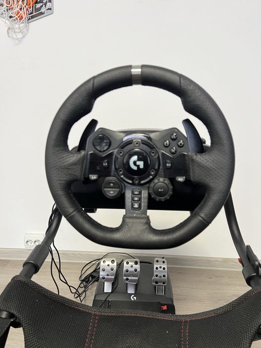 Volan logitech G923 trueforce in garantie pentru PC/PS/Xbox