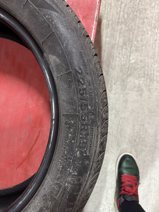 Продам резину летнюю 225/55/19