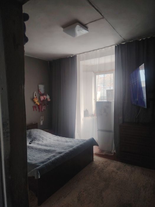 Продаю полдома кирзавод