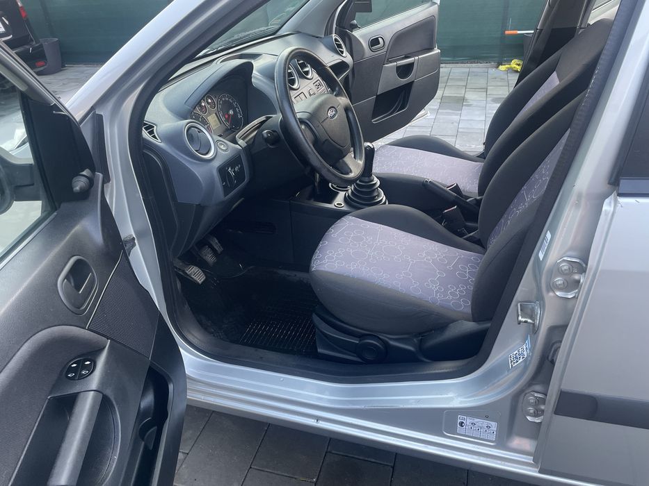 Ford Fiesta 2006 benzina