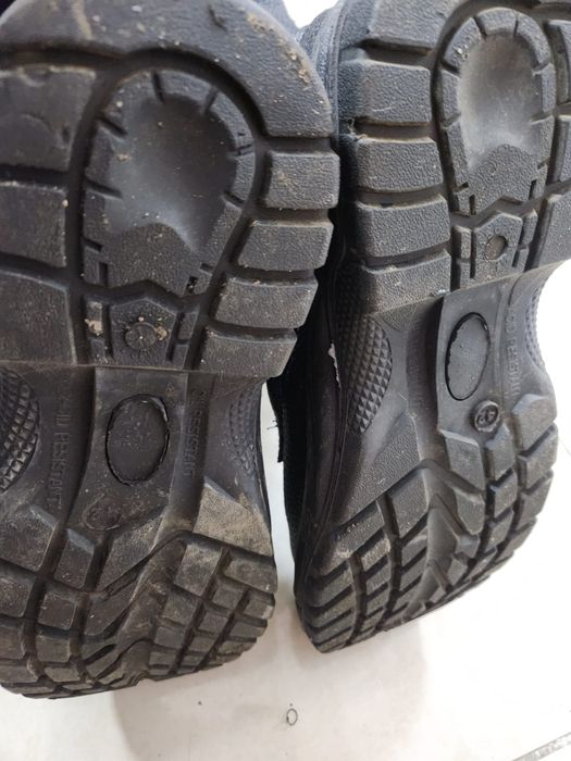 Продам спецобувь