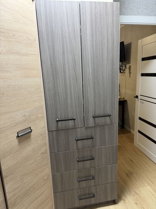 Продам мебель в спальню или офис