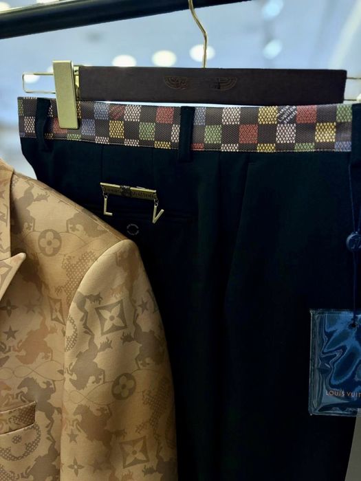 Мъжки костюм панталон и сако L.V