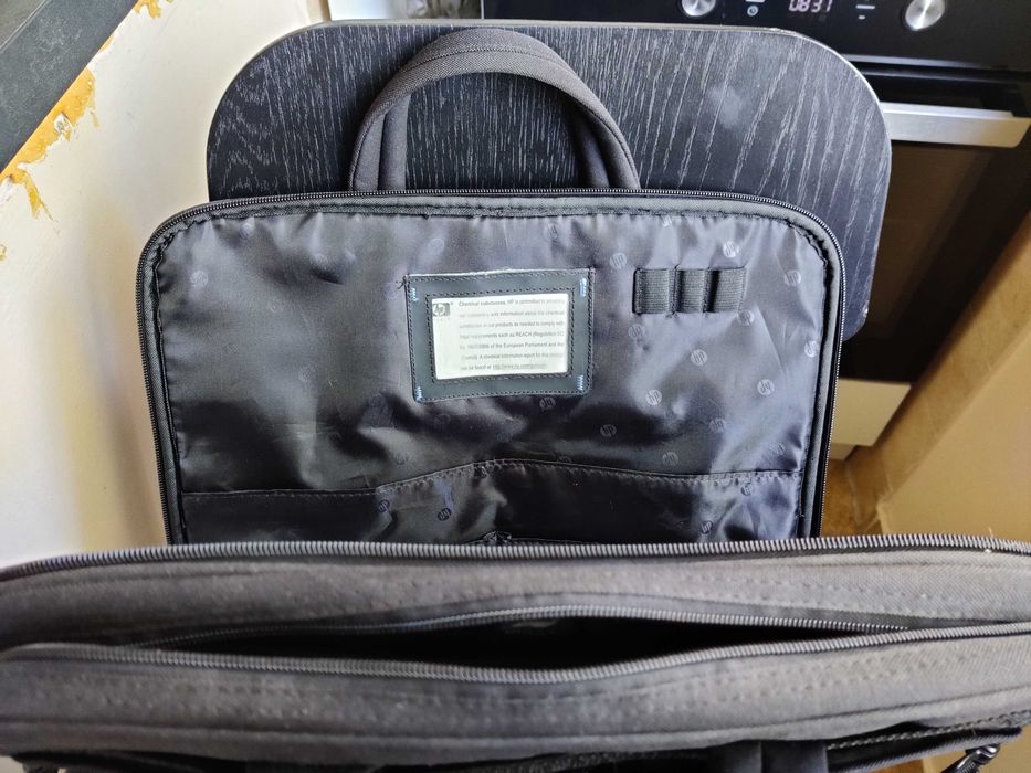 Продавам чанта за лаптоп „НР“