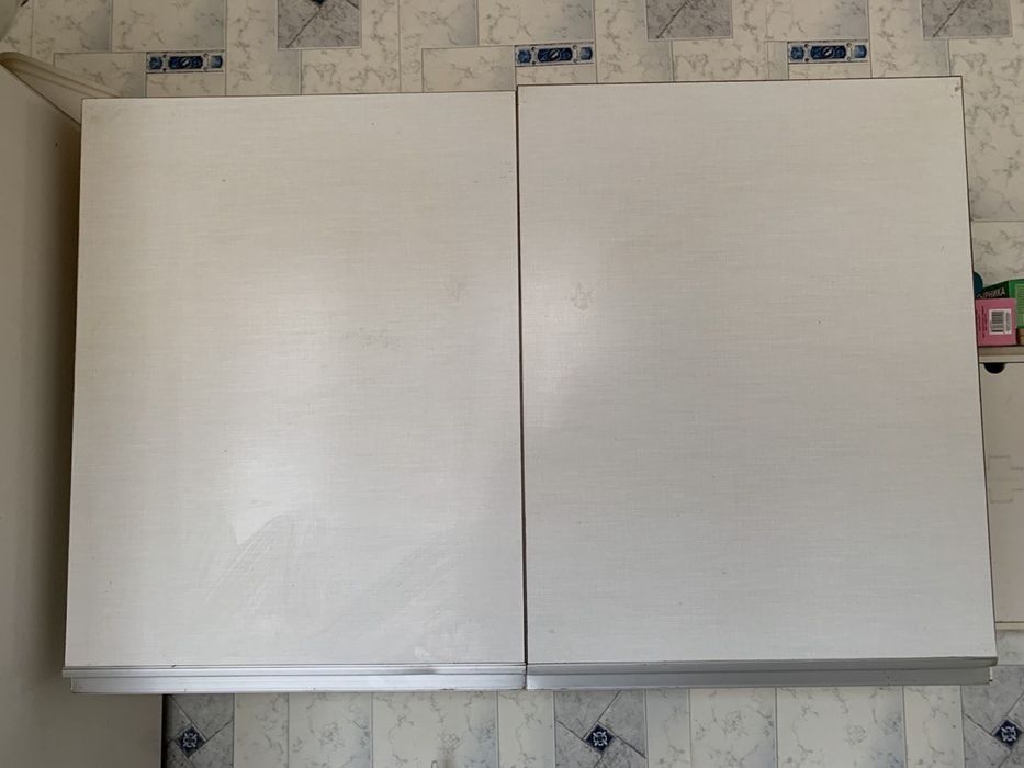 МЕБЕЛЬ: сервант, 2 тумбы  под тв, шифоньер, кух гарнитур, 2 кресла