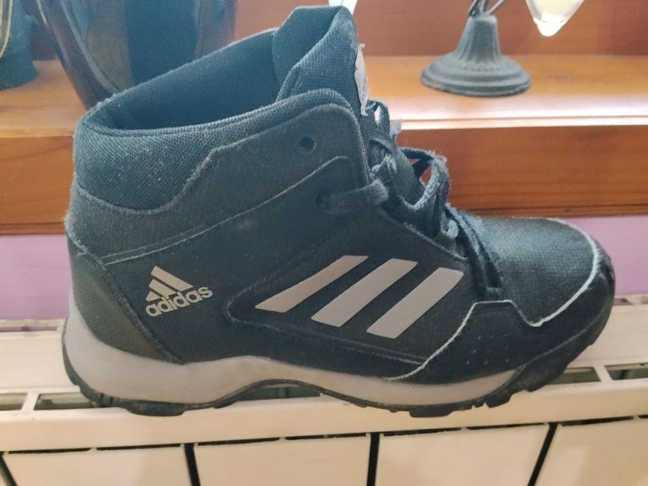 Маратонки Adidas
