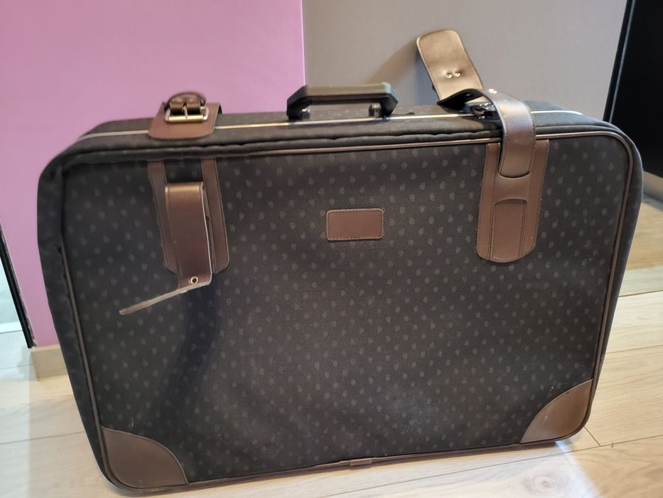 Ретро куфар е отлично състояние