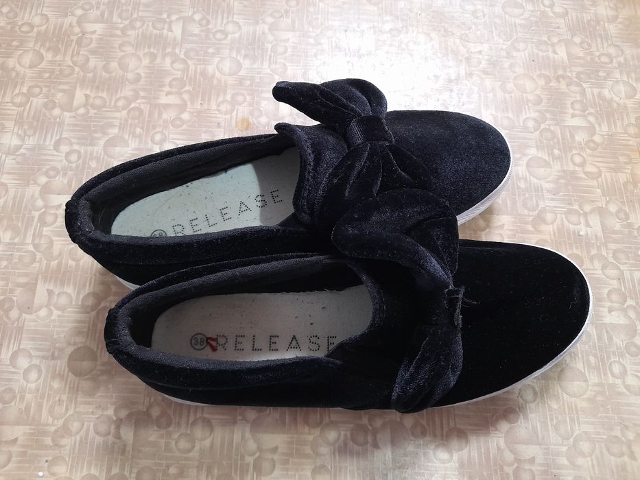 Vand balerini/espadrile catifea neagra mas.38