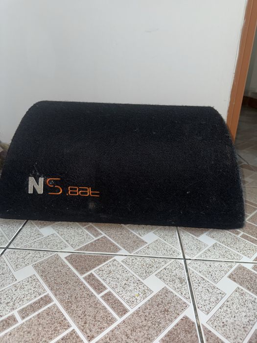 Set Complet Subwoofer Auto Activ Nakamichi + Kit Cabluri Incluse