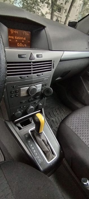OPEL Astra 2004 — imagine 4