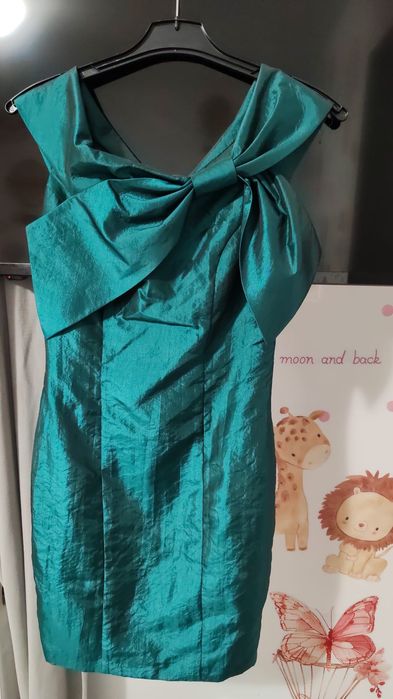 Vând rochie elegantă