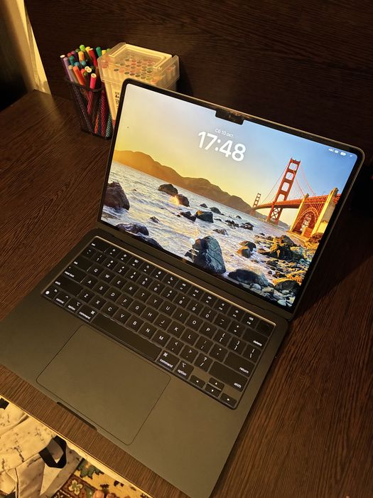Macbook Air 13” M3 8/256GB