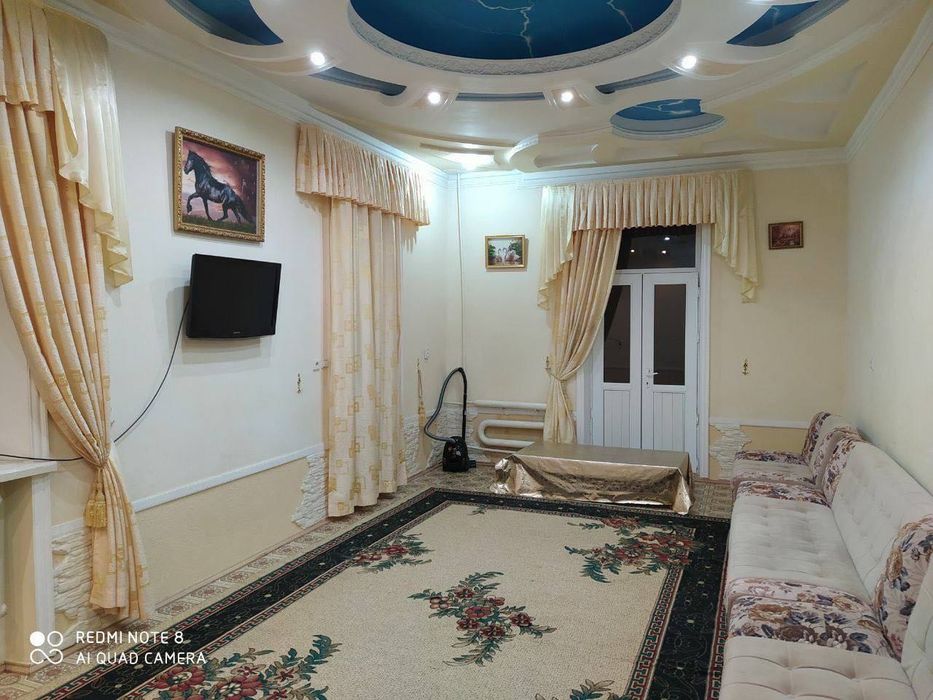 Сдается 2x комнатная квартира
С обстановкой 
В горде Алмалыке