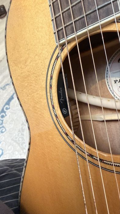 Электроакустическая гитара Fender PS-220e Parlor
