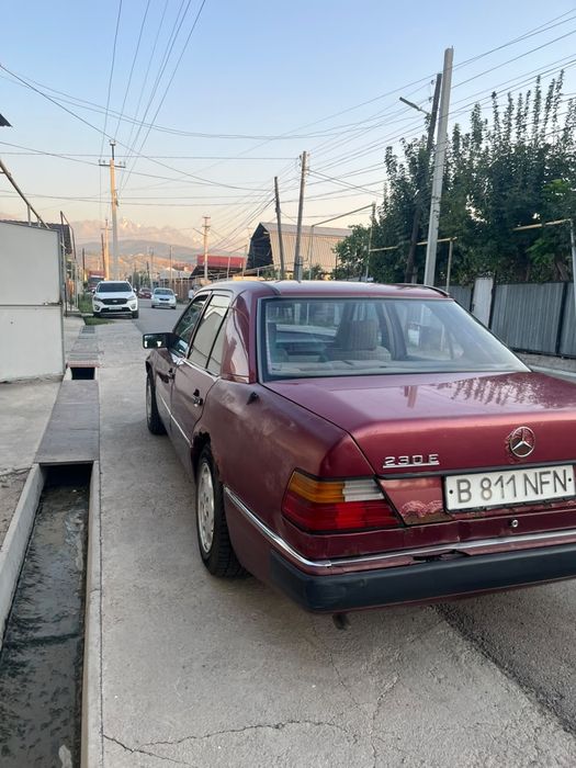 Мерседес бенз 124