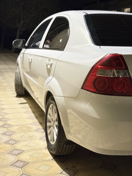 Nexia 3 Srochna sotiladi