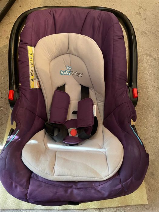 Бебешка количка Baby Design и стол за кола